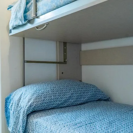 Guest house Stanza Sul Corso Di Forio Appena Ristutturata *
